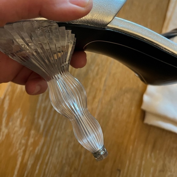 NWOT Imagine Vince Camuto Breean sandal Platinum heel - Picture 4 of 8